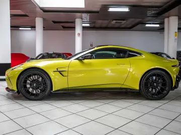 ASTON MARTIN V8 Vantage - SPECIAL PAINT BLACK PACK 21  360