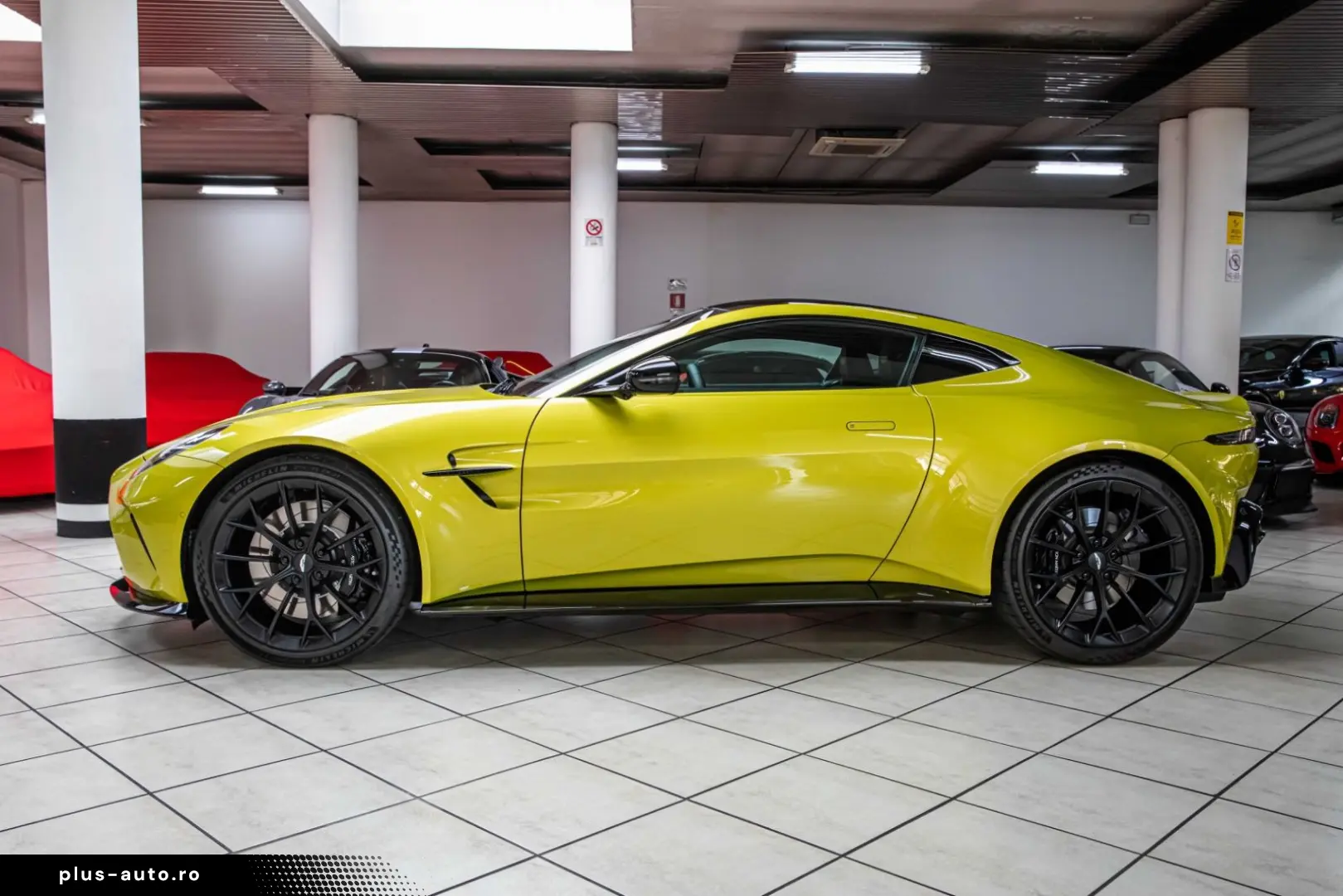 ASTON MARTIN V8 Vantage - SPECIAL PAINT BLACK PACK 21  360