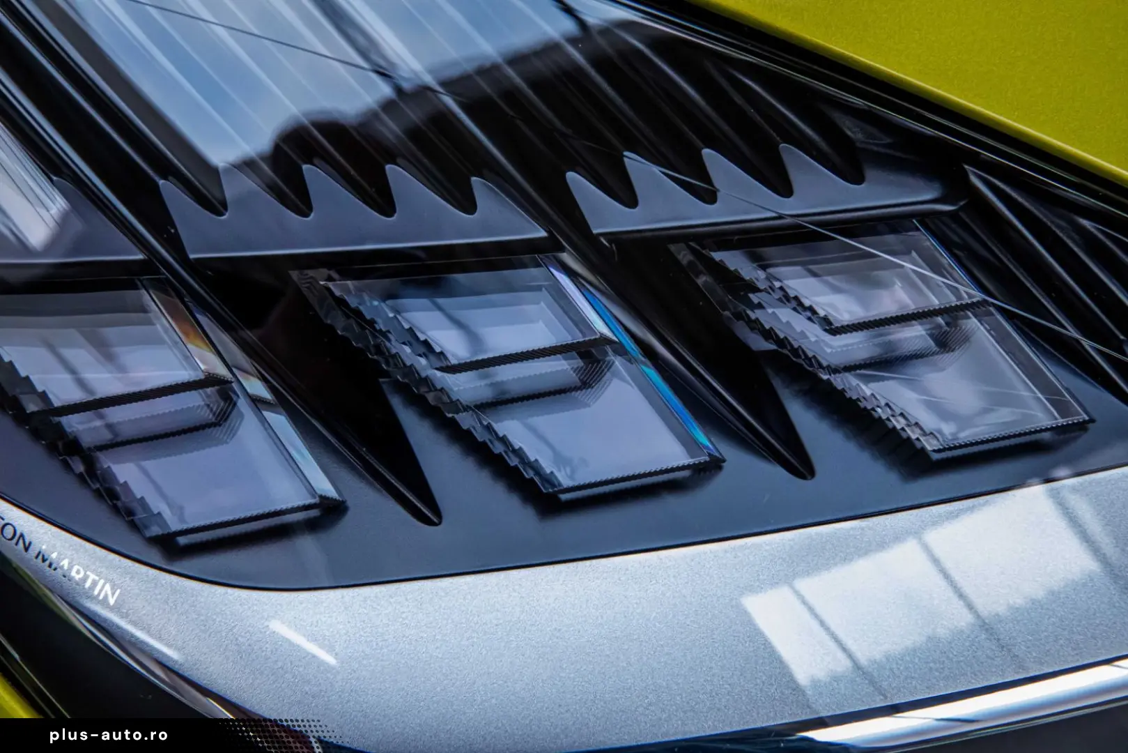 ASTON MARTIN V8 Vantage - SPECIAL PAINT BLACK PACK 21  360