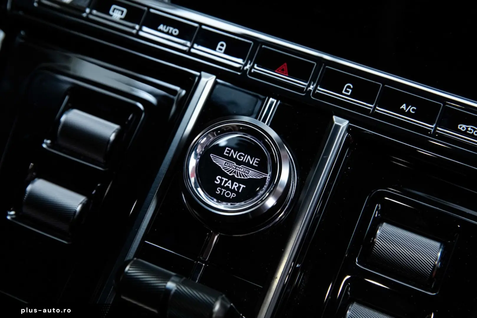 ASTON MARTIN V8 Vantage - SPECIAL PAINT BLACK PACK 21  360
