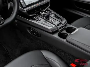 ASTON MARTIN Vanquish 835CV