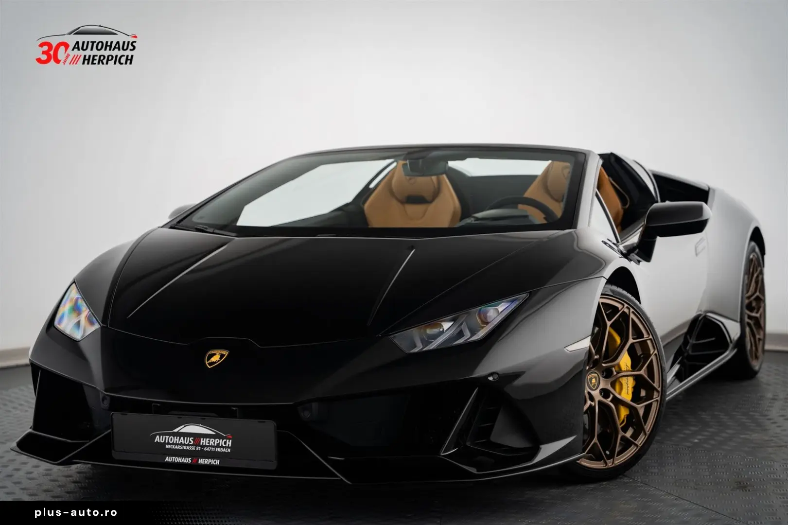 LAMBORGHINI Huracán EVO Spyder Schwarz Beige Lift SENSONUM