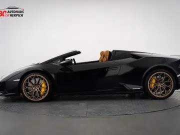 LAMBORGHINI Huracán EVO Spyder Schwarz Beige Lift SENSONUM