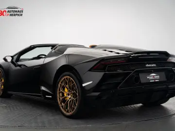 LAMBORGHINI Huracán EVO Spyder Schwarz Beige Lift SENSONUM
