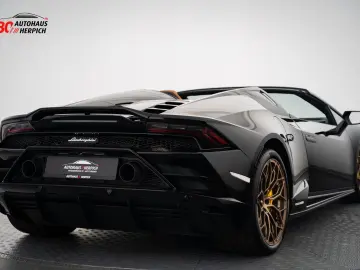 LAMBORGHINI Huracán EVO Spyder Schwarz Beige Lift SENSONUM
