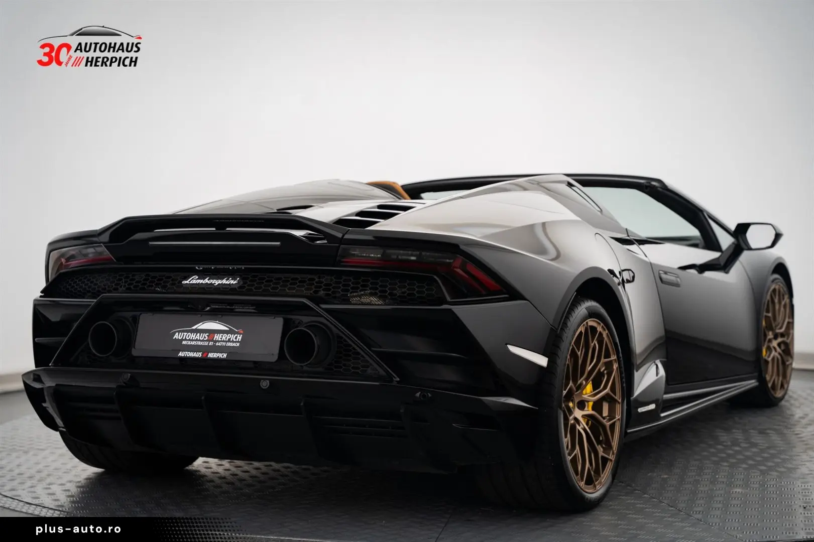 LAMBORGHINI Huracán EVO Spyder Schwarz Beige Lift SENSONUM