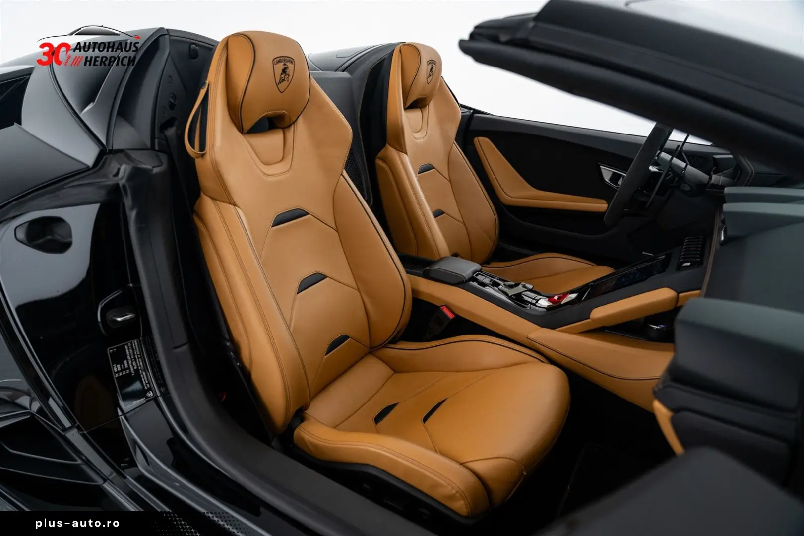 LAMBORGHINI Huracán EVO Spyder Schwarz Beige Lift SENSONUM
