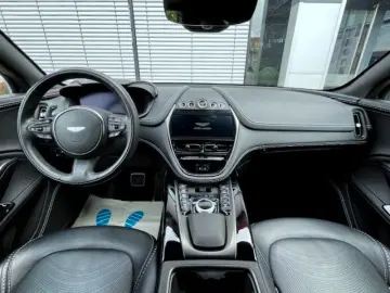 ASTON MARTIN DBX 4.0 V8