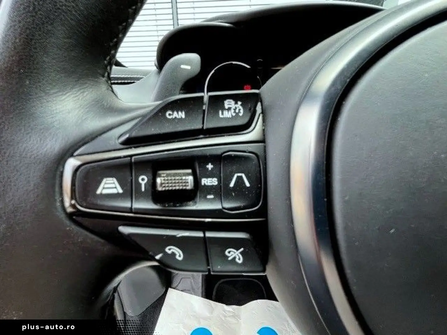 ASTON MARTIN DBX 4.0 V8