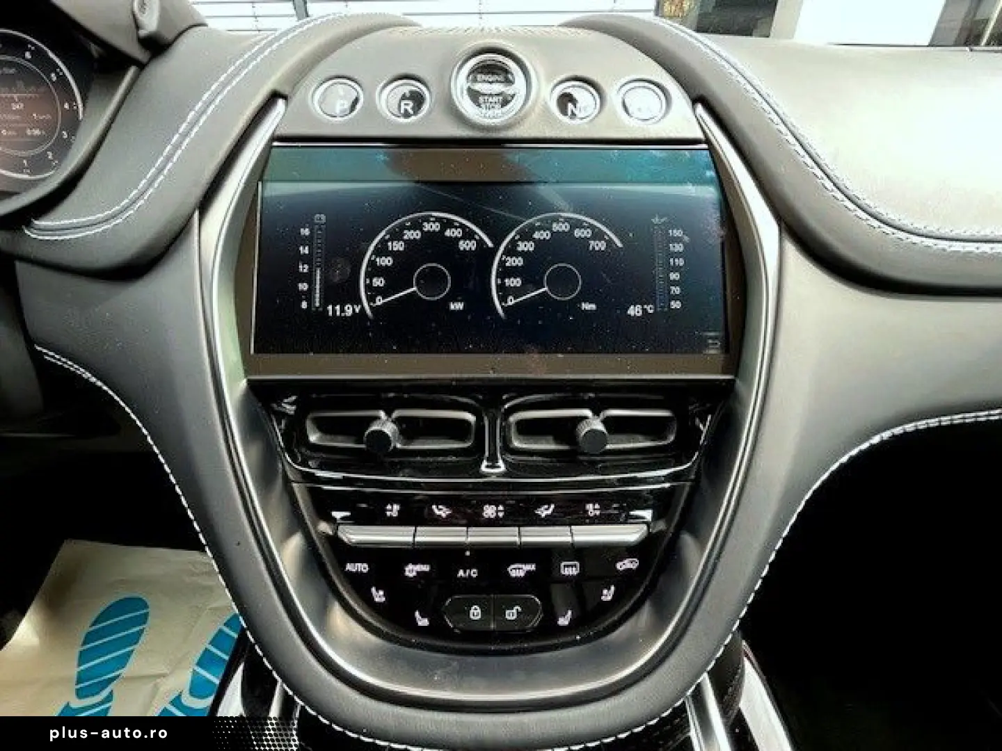 ASTON MARTIN DBX 4.0 V8
