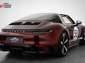 PORSCHE 992 4S Targa Heritage SportDesign PCCB Lift HAL