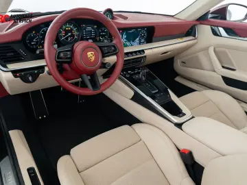 PORSCHE 992 4S Targa Heritage SportDesign PCCB Lift HAL