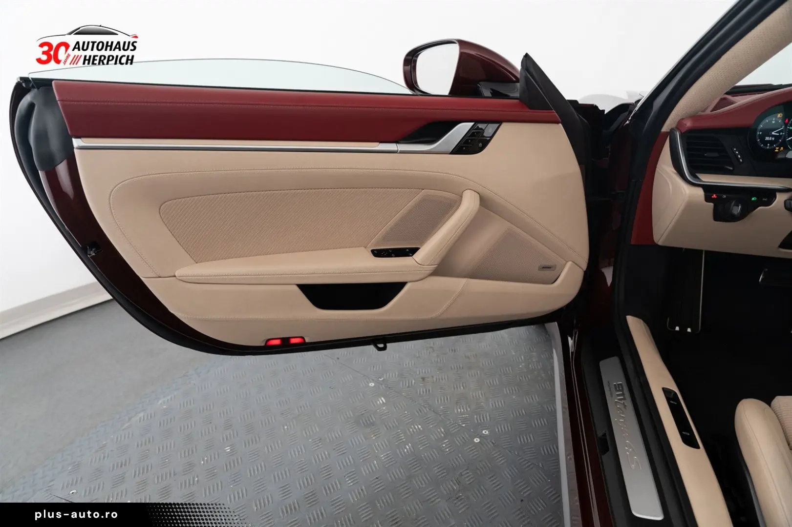 PORSCHE 992 4S Targa Heritage SportDesign PCCB Lift HAL