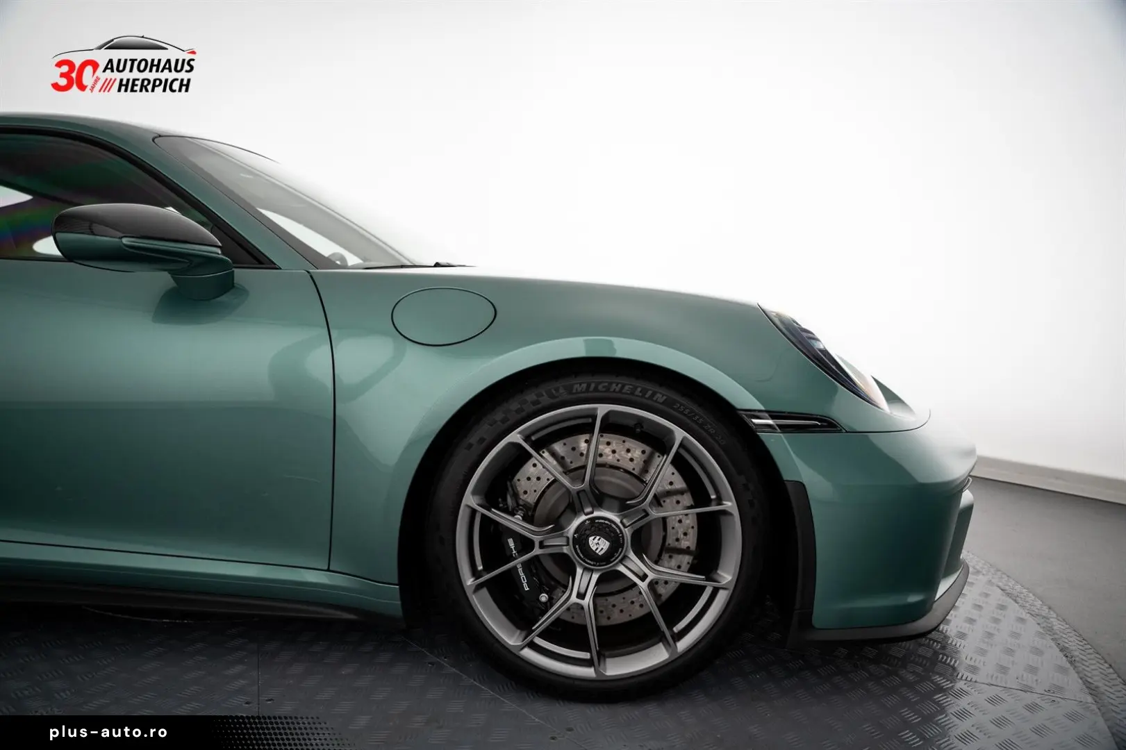 PORSCHE 992 GT3 Touring PTS Racing Green Lift Vollschale