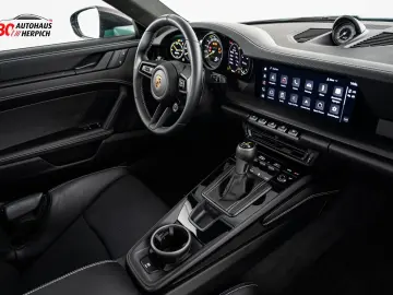 PORSCHE 992 GT3 Touring PTS Racing Green Lift Vollschale