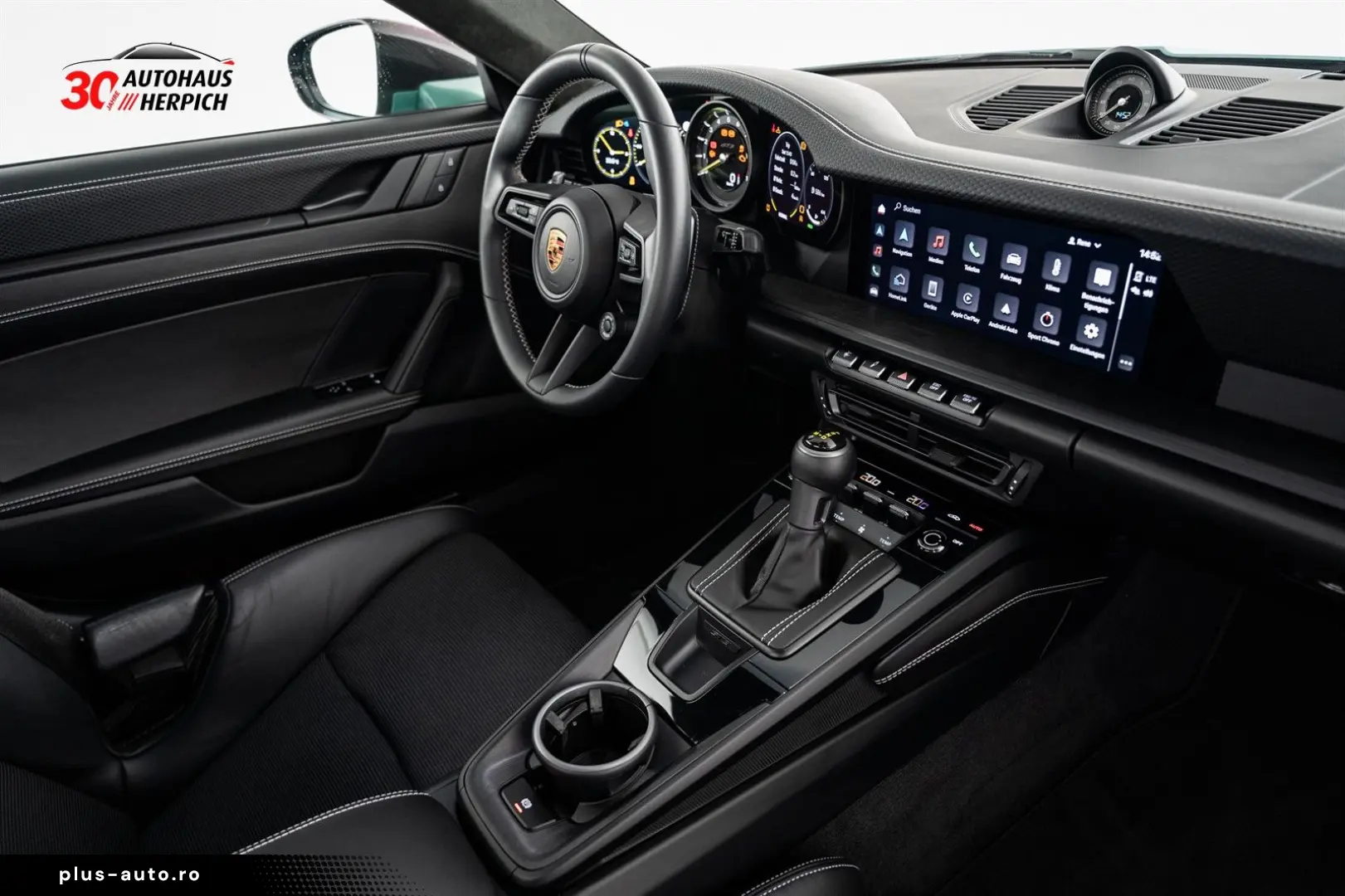 PORSCHE 992 GT3 Touring PTS Racing Green Lift Vollschale