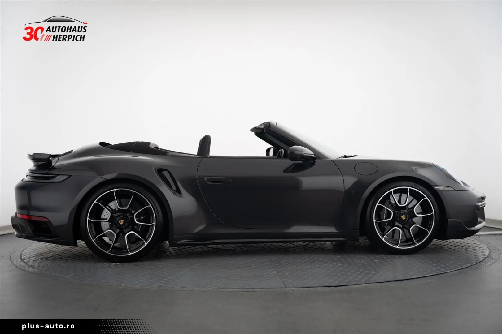 PORSCHE 992 Turbo S Cabrio PTS Grigiogranitometallic