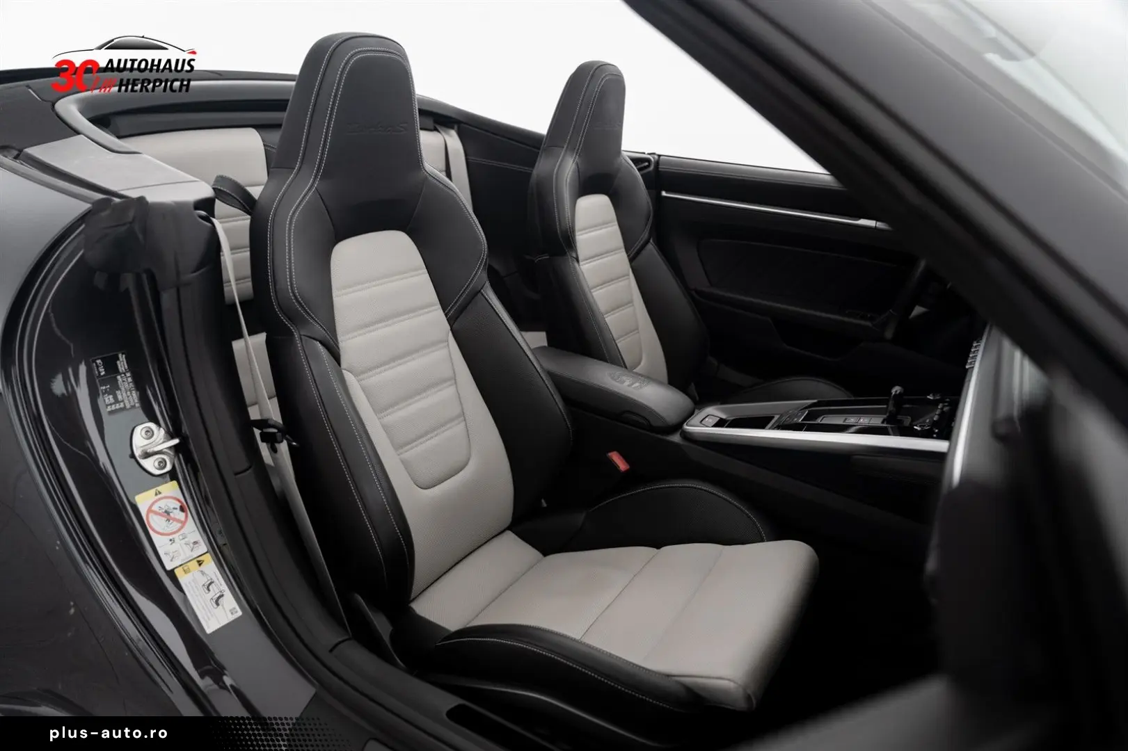 PORSCHE 992 Turbo S Cabrio PTS Grigiogranitometallic