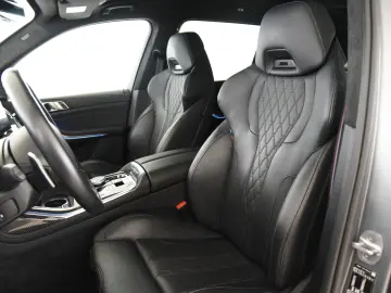 BMW X7 xDrive40d M Sport Pro Pano AHK Gestik H&K LED
