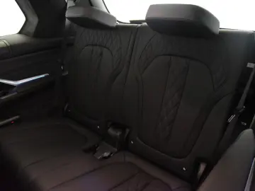 BMW X7 xDrive40d M Sport Pro Pano AHK Gestik H&K LED