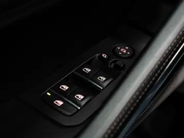 BMW X6 M60  MPro  B&W  Massage  Pano  Soft
