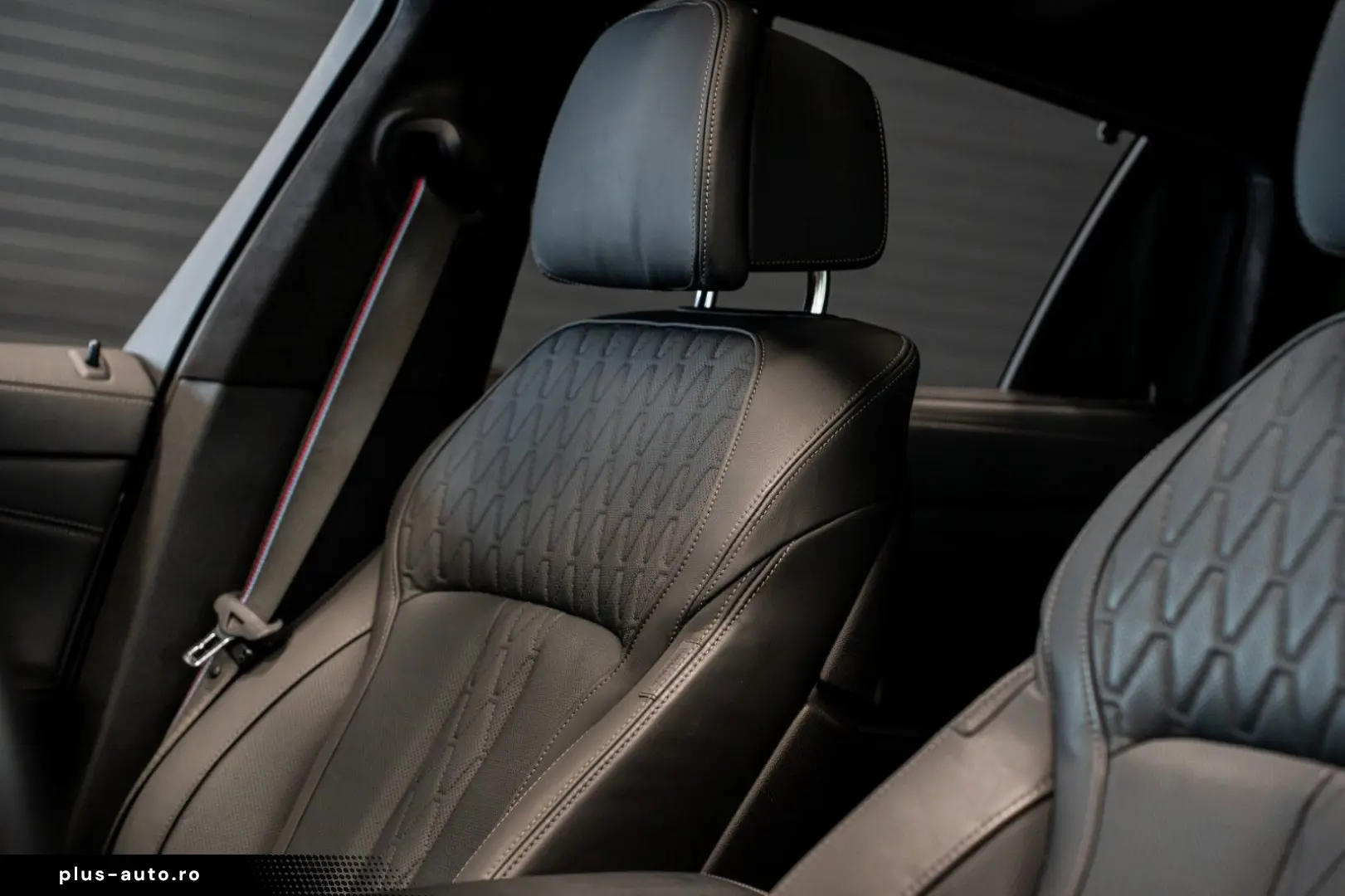 BMW X6 M60  MPro  B&W  Massage  Pano  Soft