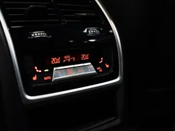 BMW X6 M60  MPro  B&W  Massage  Pano  Soft