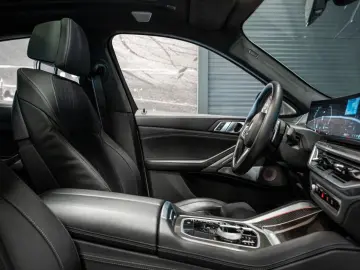 BMW X6 M60  MPro  B&W  Massage  Pano  Soft
