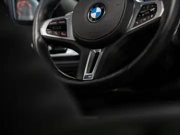BMW X6 M60  MPro  B&W  Massage  Pano  Soft