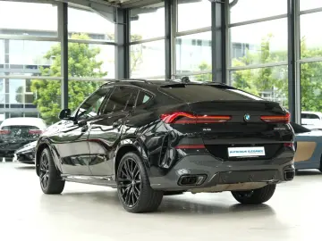 BMW X6 M50i LIVE-COCKPIT LED HIFI SHADOW-LINE 1-HAND