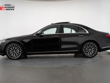 MERCEDES-BENZ S 400 d 4M Pano AIRMATIC Burmester Fah…