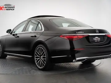 MERCEDES-BENZ S 400 d 4M Pano AIRMATIC Burmester Fah…