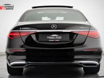 MERCEDES-BENZ S 400 d 4M Pano AIRMATIC Burmester Fah…