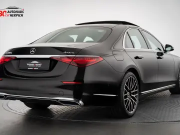 MERCEDES-BENZ S 400 d 4M Pano AIRMATIC Burmester Fah…