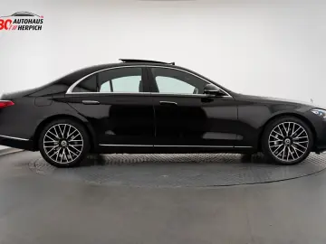 MERCEDES-BENZ S 400 d 4M Pano AIRMATIC Burmester Fah…