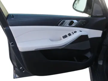 BMW X7 xDrive 40 d M Sport  Kristall Standh. Sky
