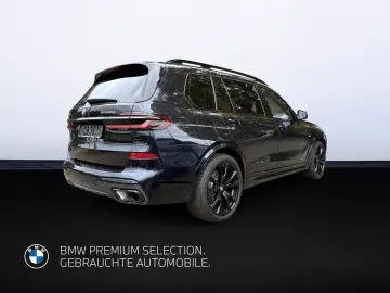 BMW X7 xDrive40d M Sport Pro 22  SKY Pano HK ACC 360