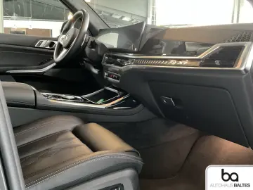 BMW X7 xDrive 40d M Sport Pro 6Sitz 22  Soft Ico AHK