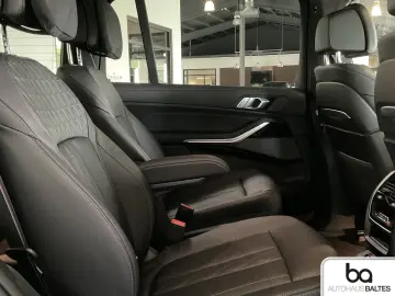 BMW X7 xDrive 40d M Sport Pro 6Sitz 22  Soft Ico AHK