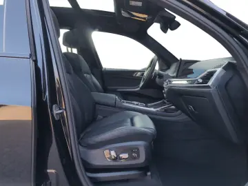 BMW X7 xDrive40d M Sportpaket   AHK 360  STANDHZ RFK