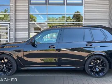 BMW X7 xDrive40d A M-Sport M-Sport PRO SkyLou AHK DA