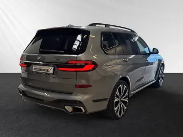 BMW X7 xDrive40d Inkl. € 1.190 Zubehörbonus  M Sport