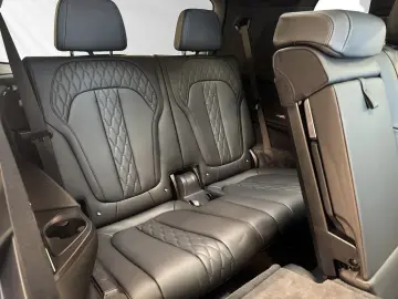 BMW X7 xDrive40d Inkl. € 1.190 Zubehörbonus  M Sport