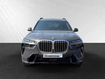 BMW X7 xDrive40d Inkl. € 1.190 Zubehörbonus  M Sport