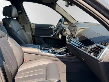 BMW X7 xDrive40d Inkl. € 1.190 Zubehörbonus  M Sport