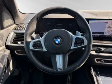 BMW X7 xDrive40d Inkl. € 1.190 Zubehörbonus  M Sport