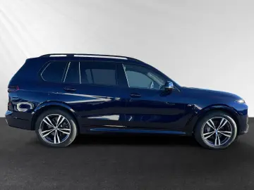 BMW X7 xDrive40d Inkl. € 1.190 Zubehörbonus  M Sport