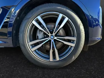 BMW X7 xDrive40d Inkl. € 1.190 Zubehörbonus  M Sport