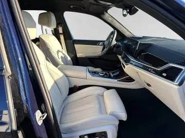 BMW X7 xDrive40d Inkl. € 1.190 Zubehörbonus  M Sport
