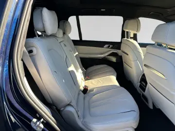 BMW X7 xDrive40d Inkl. € 1.190 Zubehörbonus  M Sport